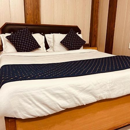4 U Premium Tapovan Rišikéš Exteriér fotografie